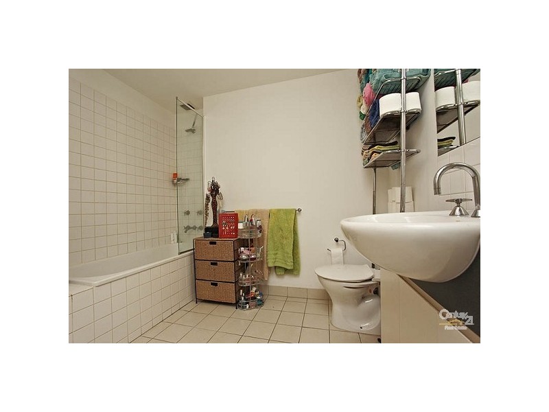 205/80 Speakmen Street, Kensington VIC 3031