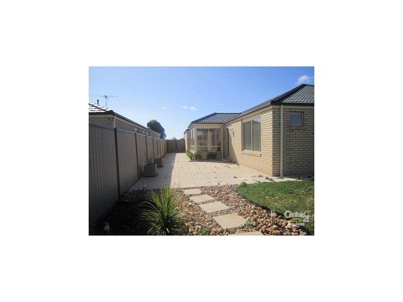 203 Thames Road, Tarneit VIC 3029