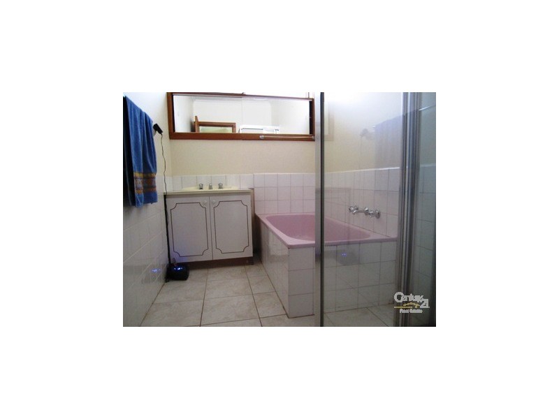 1/36 Bent Street, Altona VIC 3018