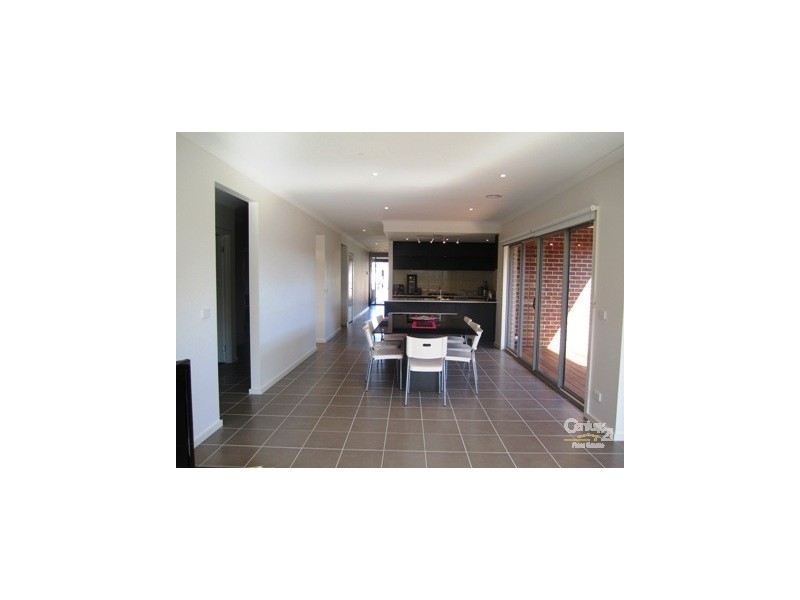 3 Mowbray Drive, Point Cook VIC 3030