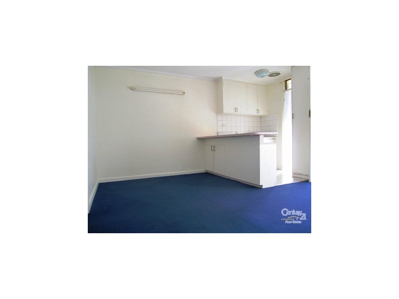 4/262 Civic Parade, Altona VIC 3018