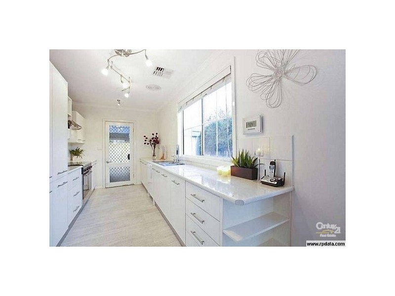 16 Belmar Avenue, Altona VIC 3018