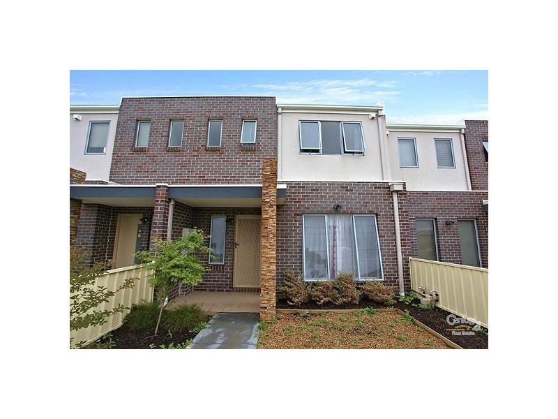 2/103 Hargreaves Crescent, Braybrook VIC 3019