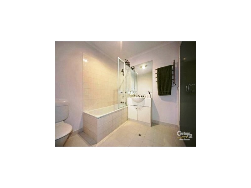 1/18 Ireland Street, West Melbourne VIC 3003