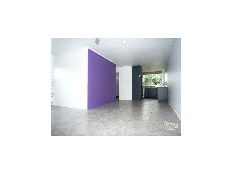 13/10 Heather Avenue, Brooklyn VIC 3012