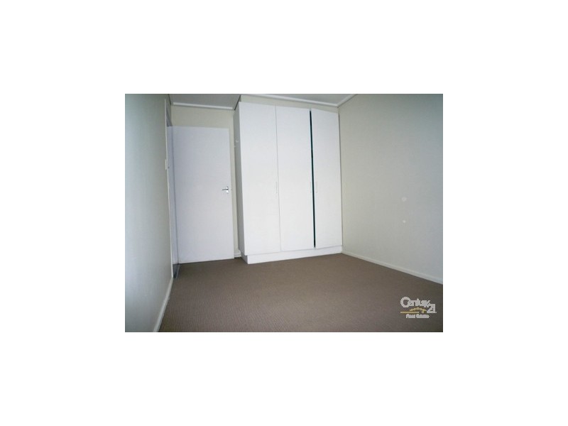 13/10 Heather Avenue, Brooklyn VIC 3012