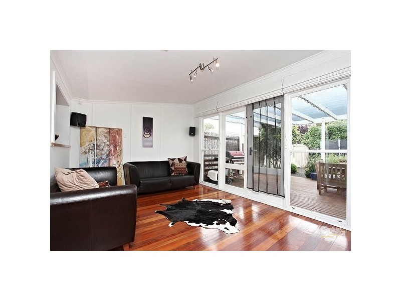 14 Akuna Street, Altona VIC 3018