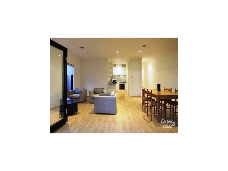 2/30 Yardley Street, Maidstone VIC 3012