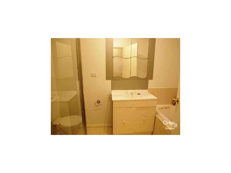 2/30 Yardley Street, Maidstone VIC 3012