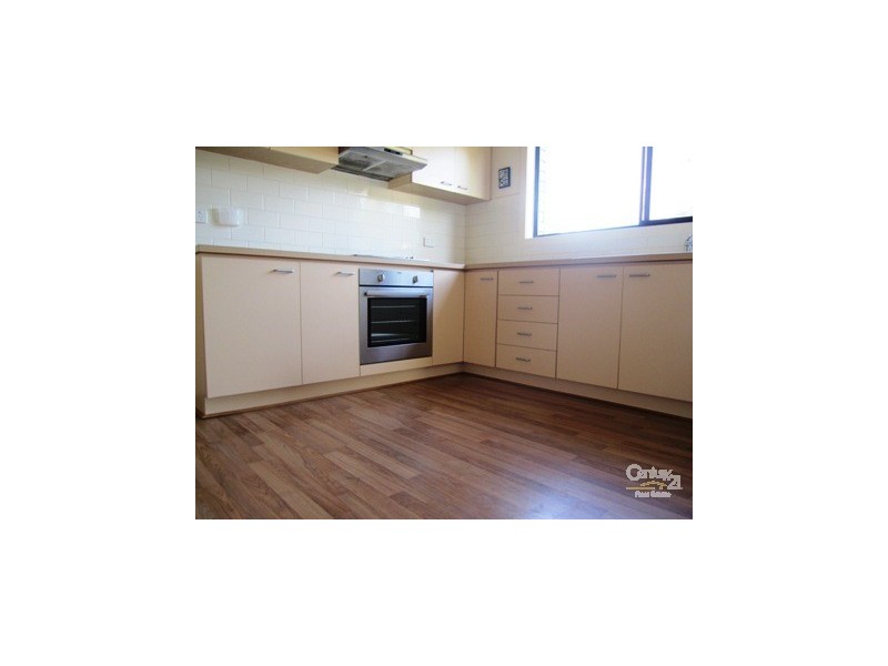 2/30 Mambourin Street, Werribee VIC 3030