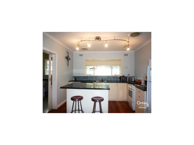 29 Myrtle Grove, Altona VIC 3018