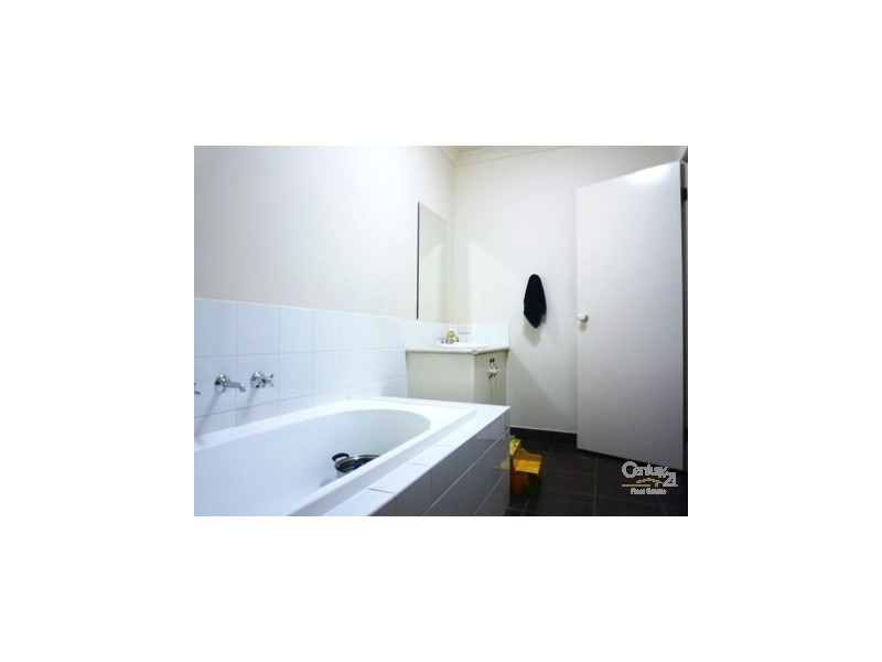 15/15A Hooker Road, Werribee VIC 3030