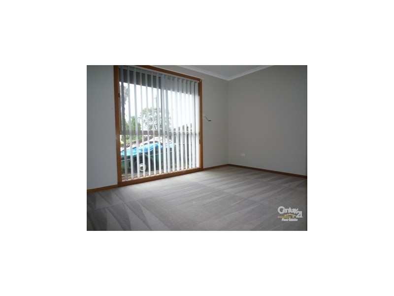 1/290 Taylors Road, Delahey VIC 3037