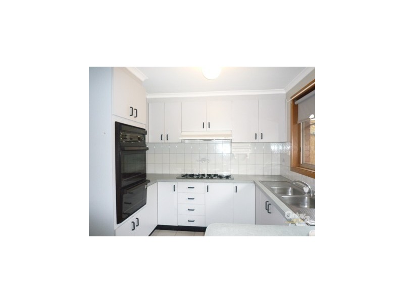 1/290 Taylors Road, Delahey VIC 3037