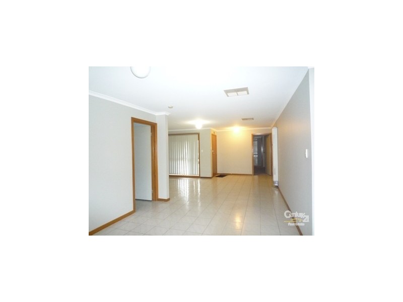 1/290 Taylors Road, Delahey VIC 3037
