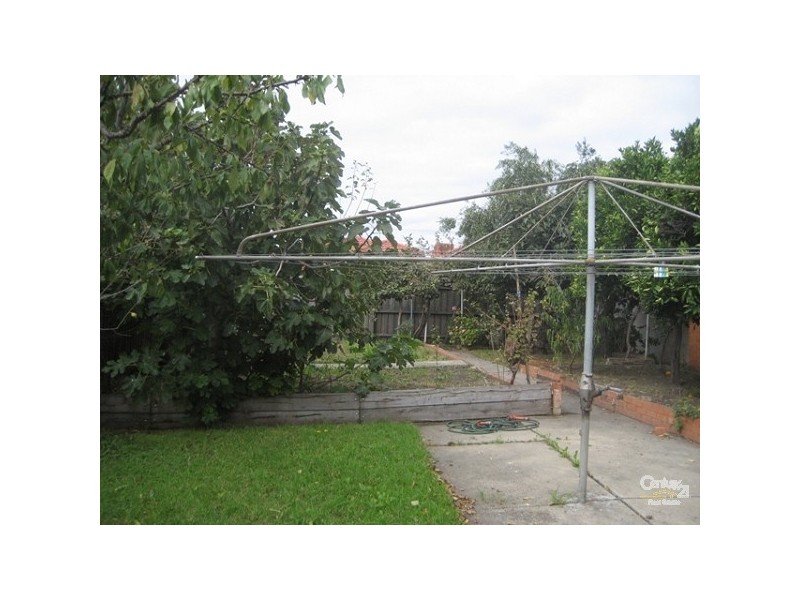 24 Delphin Avenue, Altona North VIC 3025