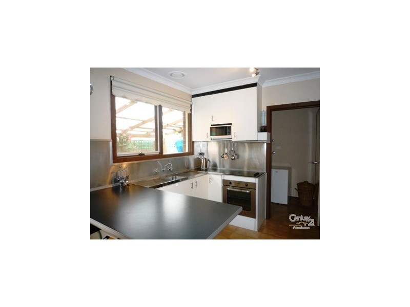 1/180 Queen Street, Altona VIC 3018