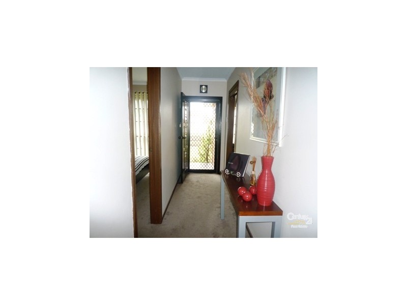 1/180 Queen Street, Altona VIC 3018