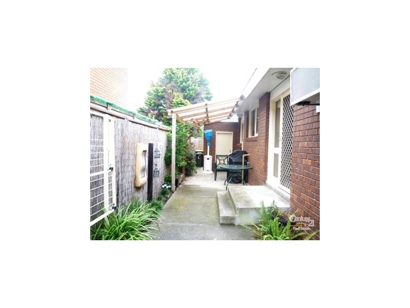 1/180 Queen Street, Altona VIC 3018