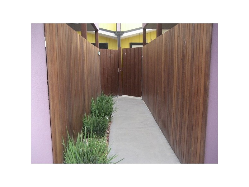 7/369 Esplanade, Altona VIC 3018