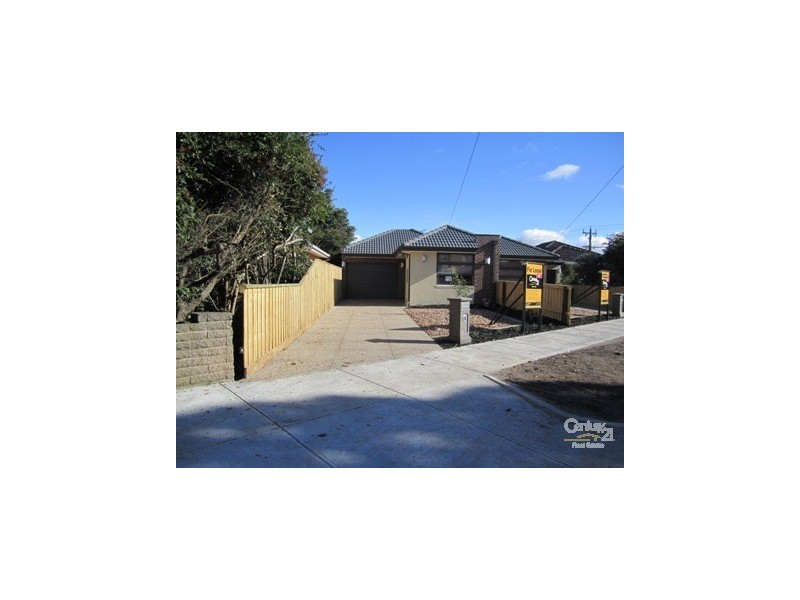 2/21 Dove Ave, Altona VIC 3018