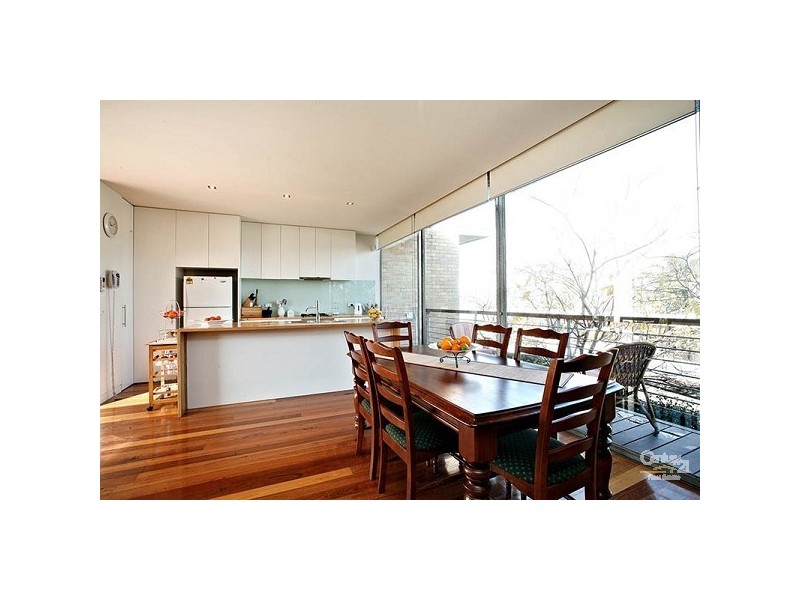 3/237 Esplanade, Altona VIC 3018