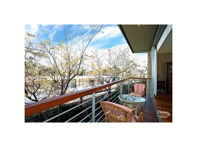 3/237 Esplanade, Altona VIC 3018