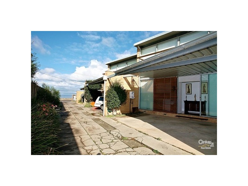 3/237 Esplanade, Altona VIC 3018