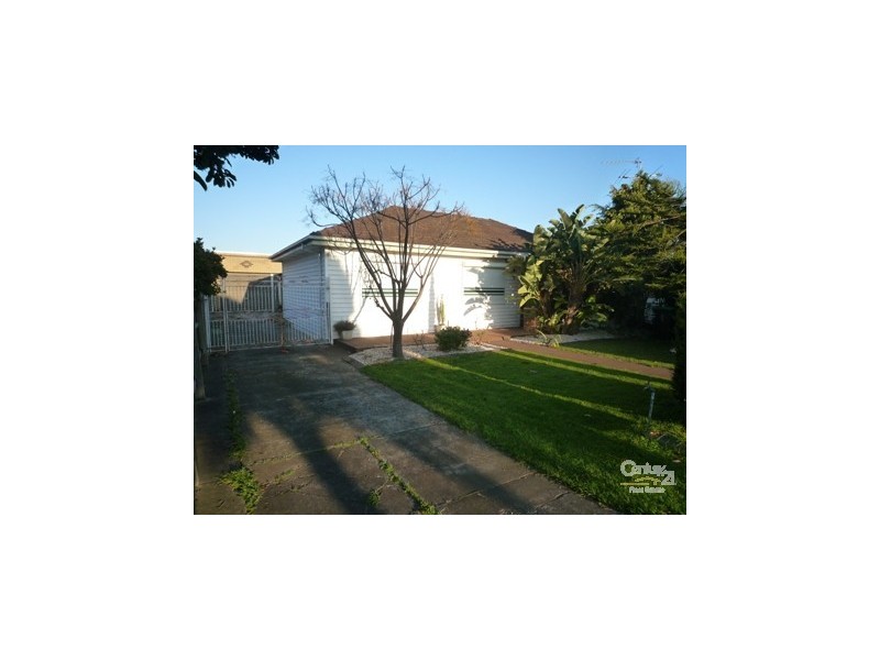 2 Sussex Street, Seaholme VIC 3018