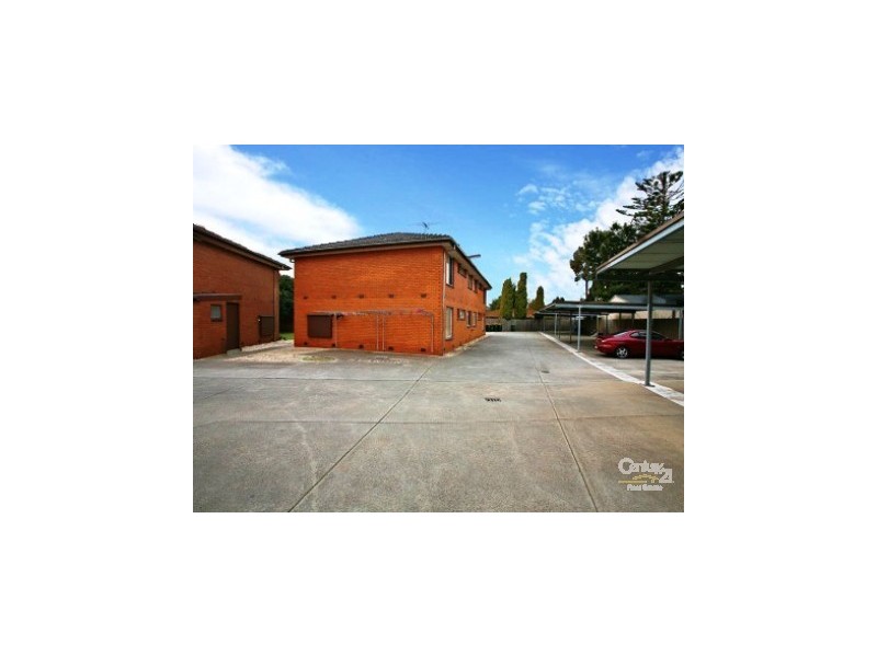 3/3-5 Robin Street, Altona VIC 3018