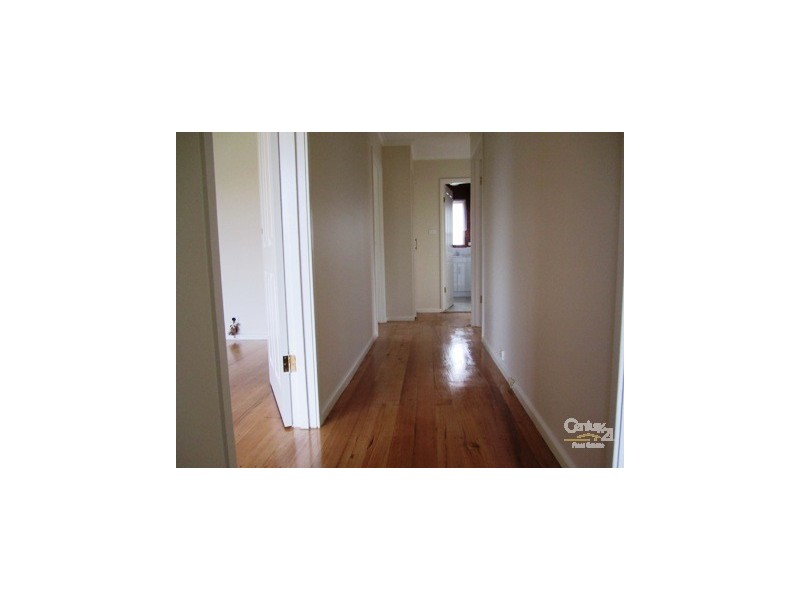 2 Finley Rd, Altona VIC 3018