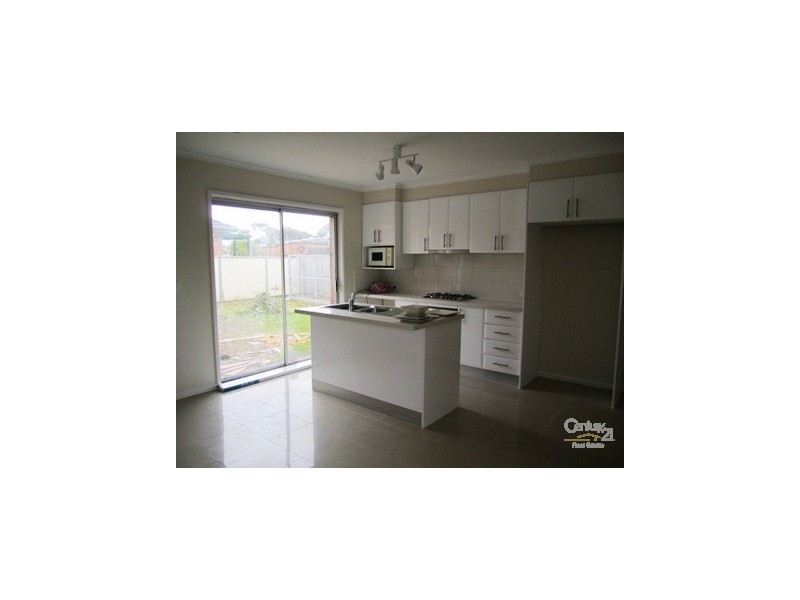 2 Finley Rd, Altona VIC 3018