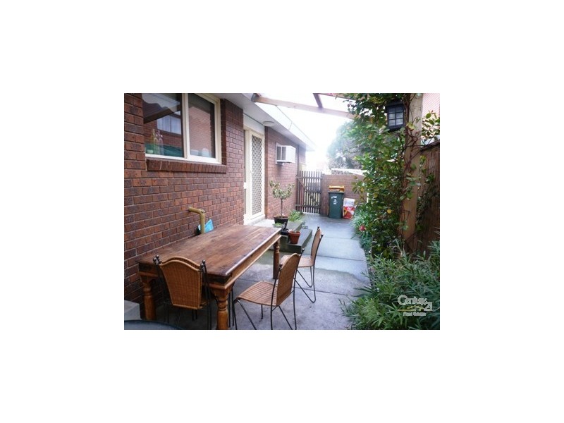 1/180 Queen Street, Altona VIC 3018