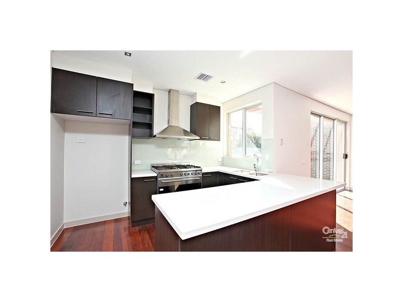 2 & 3 / 21 Maidstone Street, Altona VIC 3018