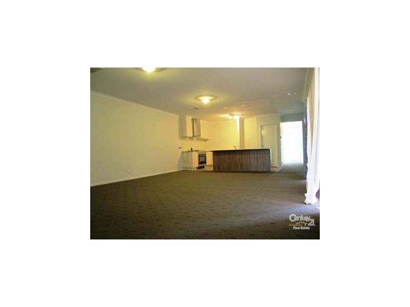 13 Slayton Road, Truganina VIC 3029