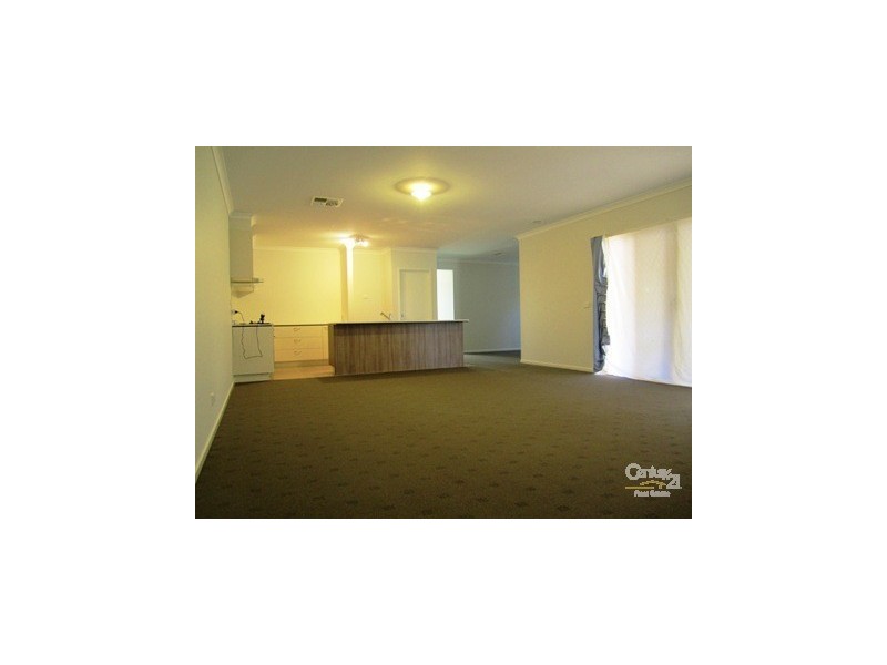 13 Slayton Road, Truganina VIC 3029