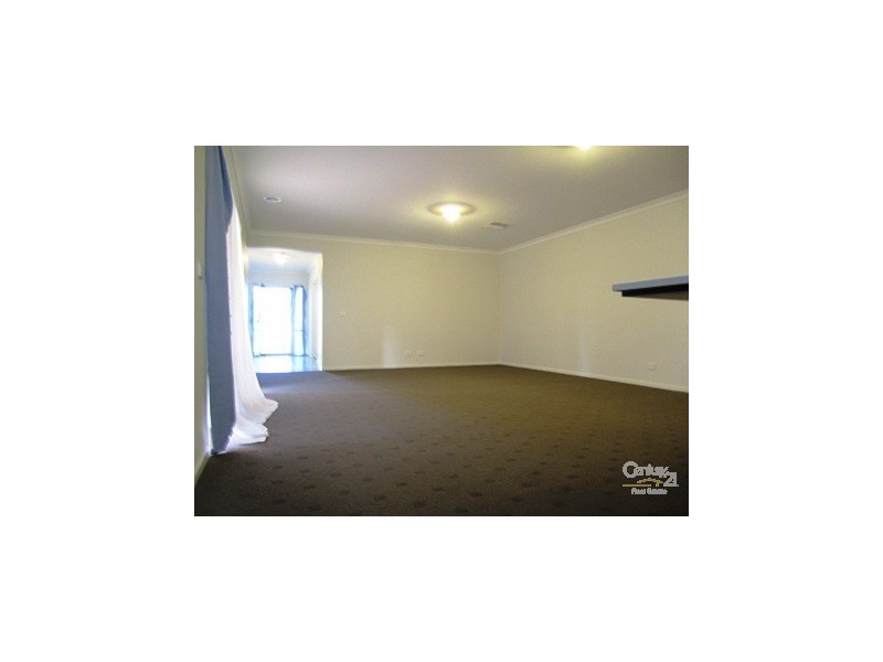 13 Slayton Road, Truganina VIC 3029