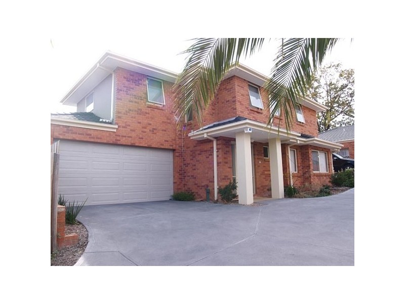 2/7 MAY STREET, Doncaster East VIC 3109
