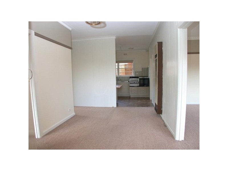 1/8 Sweyn Street, Balwyn North VIC 3104