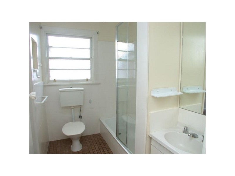 1/8 Sweyn Street, Balwyn North VIC 3104