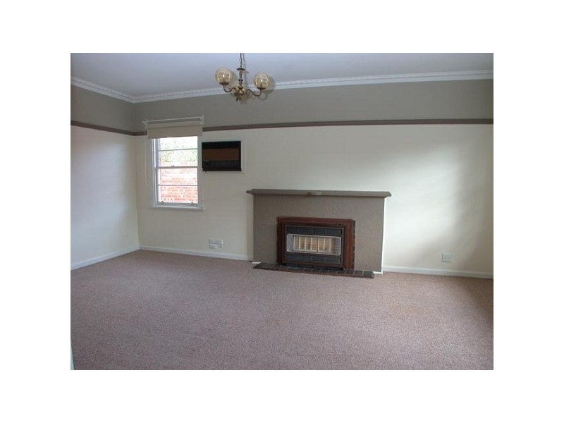 1/8 Sweyn Street, Balwyn North VIC 3104