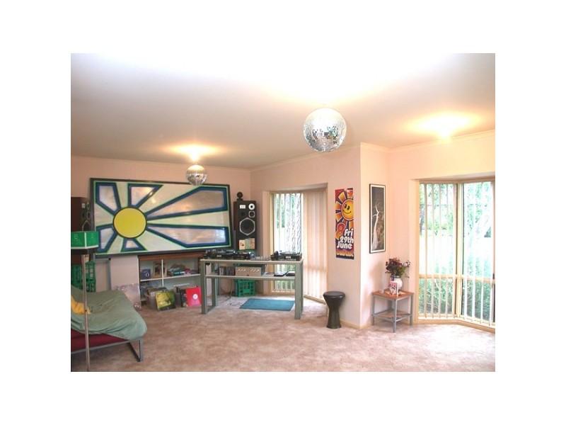 25A Holland Rd, Ringwood East VIC 3135