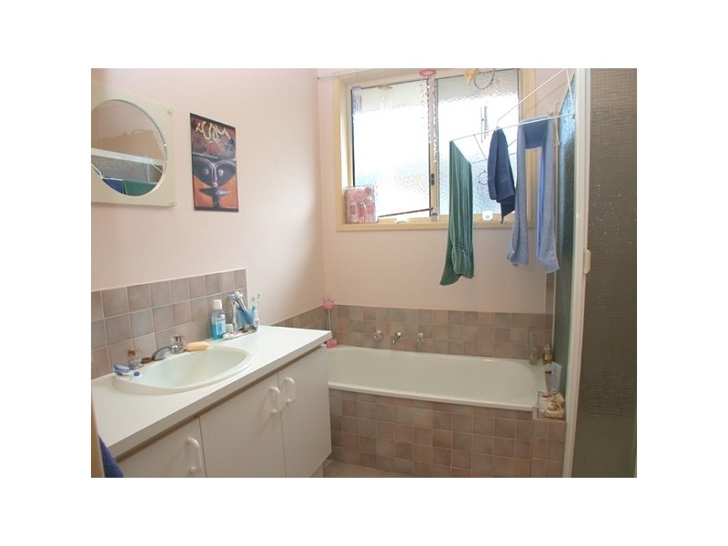 25A Holland Rd, Ringwood East VIC 3135