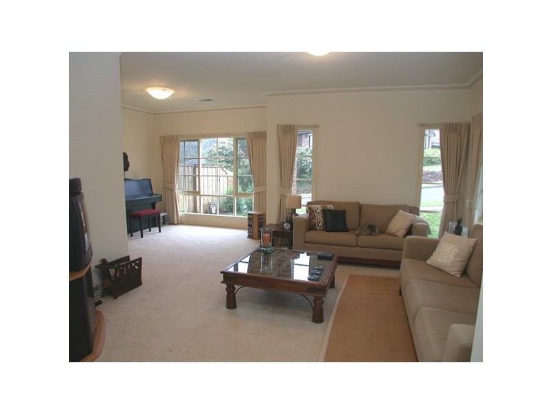 92 Bellevue Avenue, Doncaster East VIC 3109