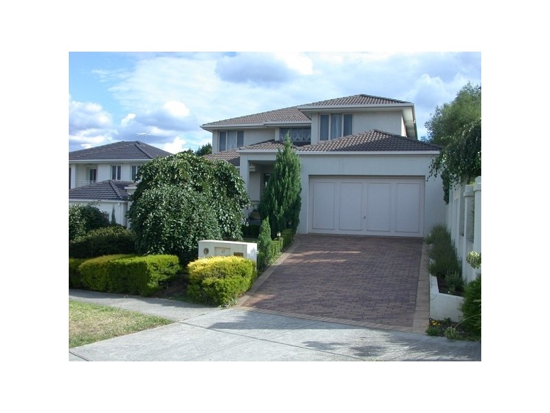 42 Tidcombe Crescent, Doncaster East VIC 3109