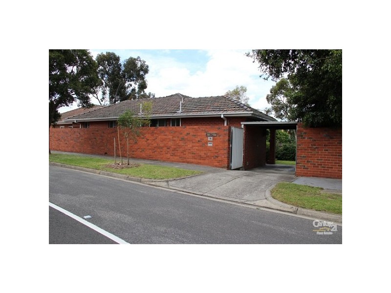 2/8 Sweyn Street, Balwyn North VIC 3104