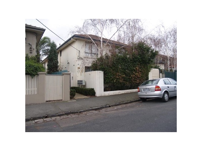 2/62 Gourlay Street, St Kilda East VIC 3183