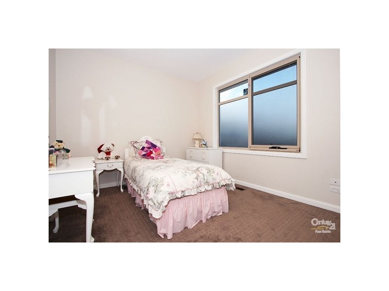 2/15 Beverley Street, Doncaster East VIC 3109