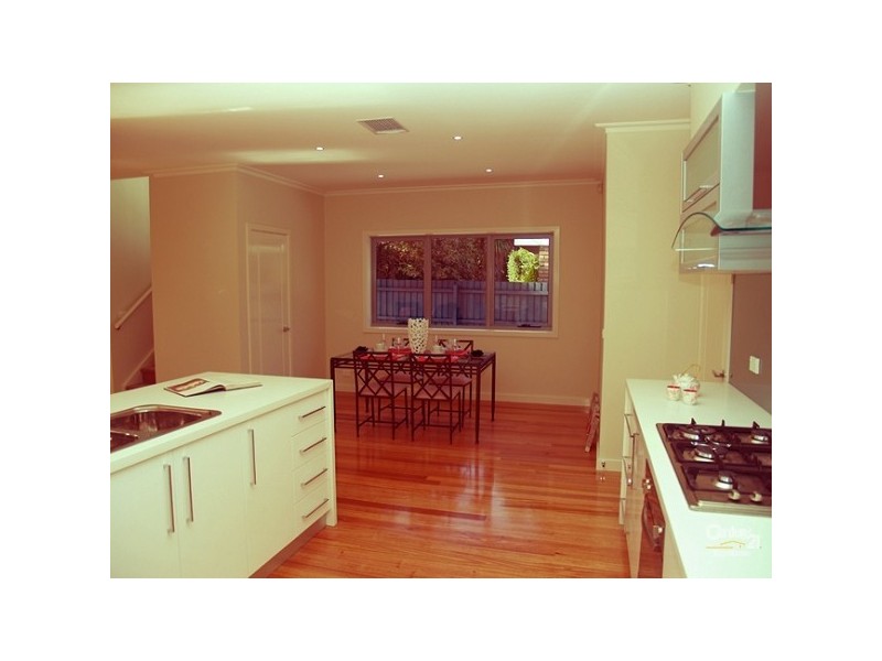 1 /1082 Doncaster Road, Doncaster East VIC 3109