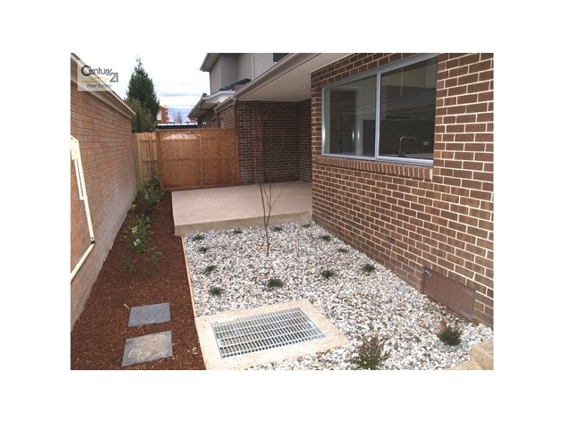 1 /1082 Doncaster Road, Doncaster East VIC 3109